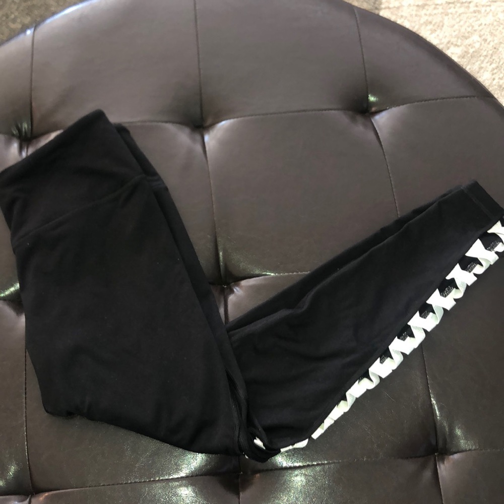 Women’s Victoria’s Secret sport knockout leggings